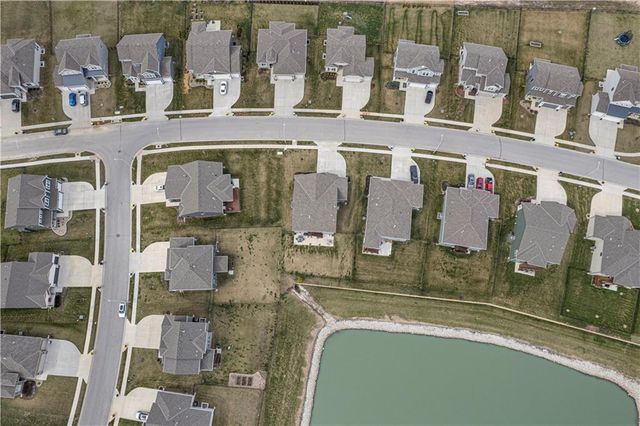 10611 N Holly Street, Kansas City, MO 64155