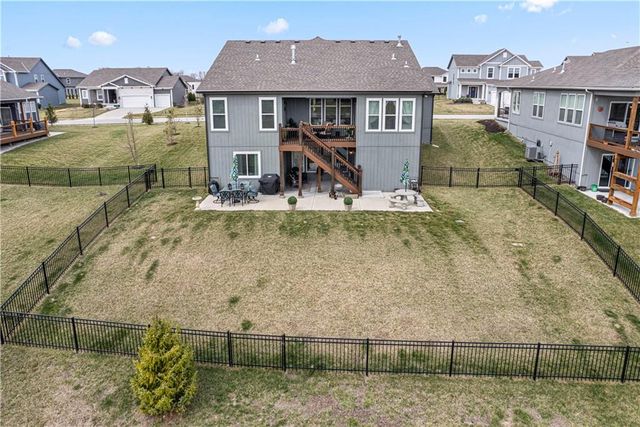 10611 N Holly Street, Kansas City, MO 64155