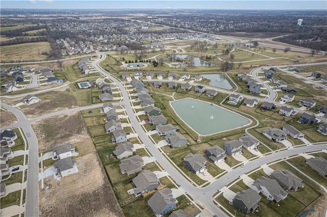 10611 N Holly Street, Kansas City, MO 64155