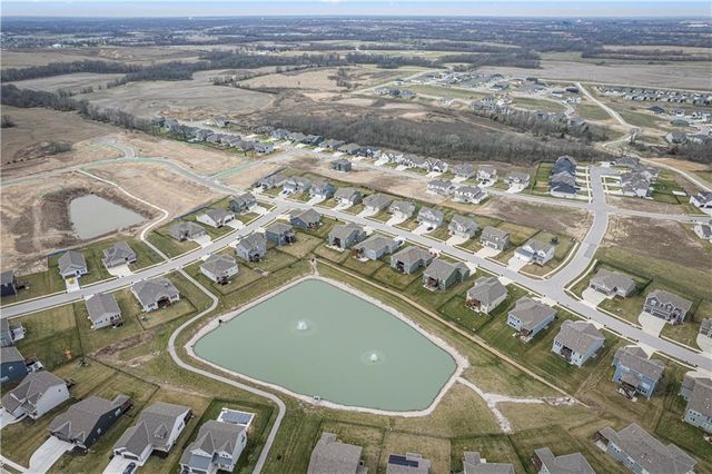 10611 N Holly Street, Kansas City, MO 64155