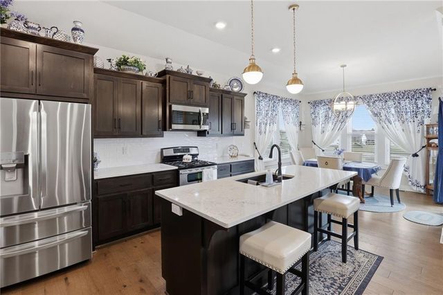 10611 N Holly Street, Kansas City, MO 64155