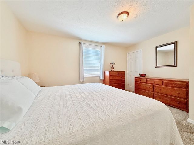 613 Mckenna Drive, Williamstown, WV 26187