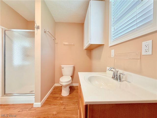 613 Mckenna Drive, Williamstown, WV 26187