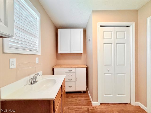 613 Mckenna Drive, Williamstown, WV 26187