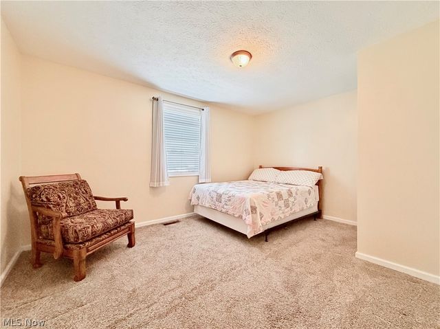 613 Mckenna Drive, Williamstown, WV 26187