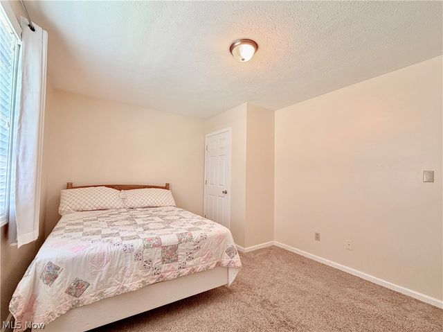 613 Mckenna Drive, Williamstown, WV 26187