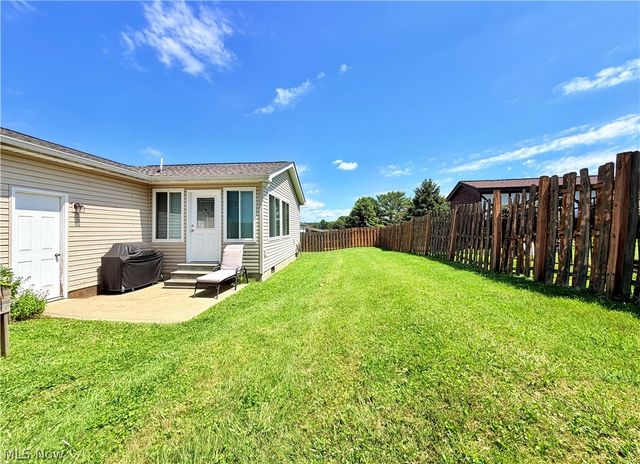 613 Mckenna Drive, Williamstown, WV 26187