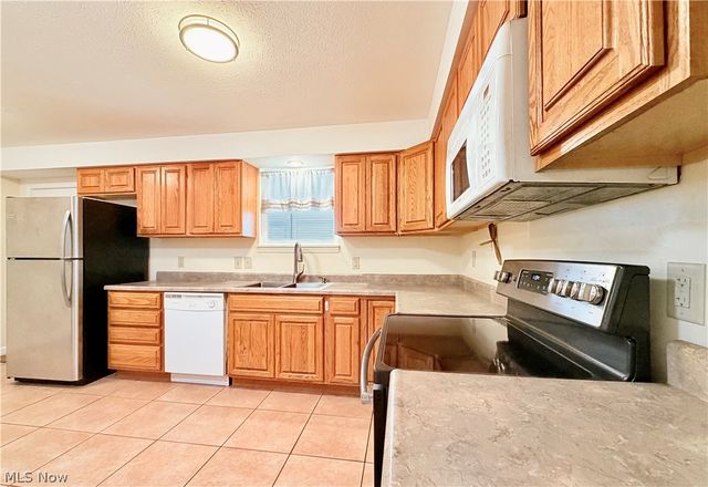 613 Mckenna Drive, Williamstown, WV 26187