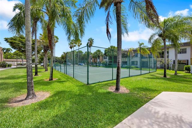 8261 SW 128th Street 207, Pinecrest, FL 33156