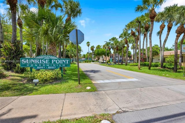 8261 SW 128th Street 207, Pinecrest, FL 33156