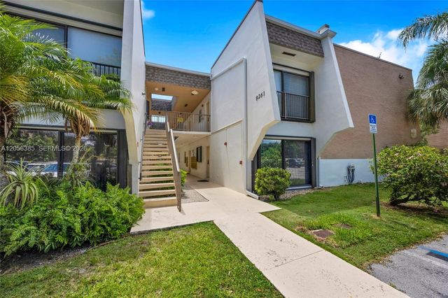 8261 SW 128th Street 207, Pinecrest, FL 33156