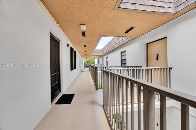 8261 SW 128th Street 207, Pinecrest, FL 33156