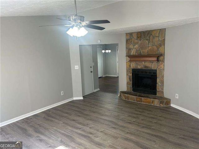 2039 Corners Circle, Lithonia, GA 30058