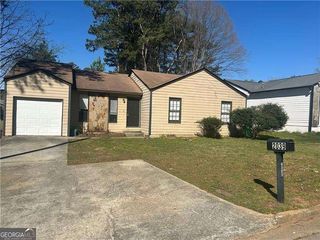 2039 Corners Circle, Lithonia, GA 30058