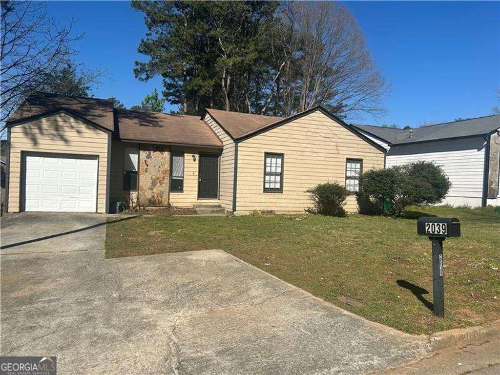 2039 Corners Circle, Lithonia, GA 30058
