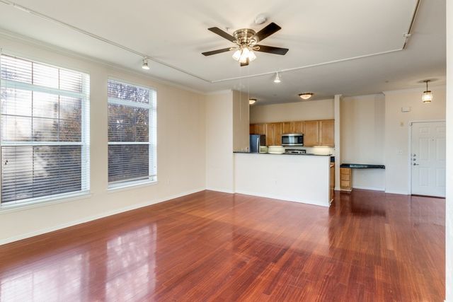 2305 Worthington Street 216, Dallas, TX 75204