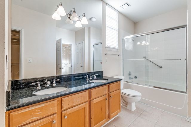 2305 Worthington Street 216, Dallas, TX 75204