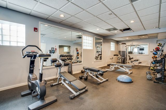 2305 Worthington Street 216, Dallas, TX 75204