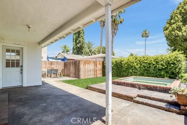 7434 Nestle, Reseda, CA 91335