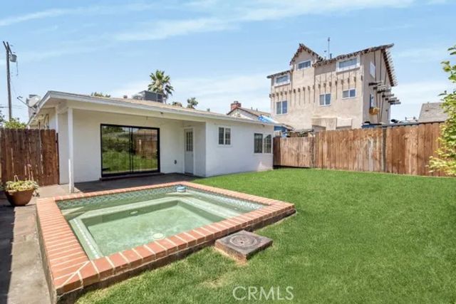 7434 Nestle, Reseda, CA 91335