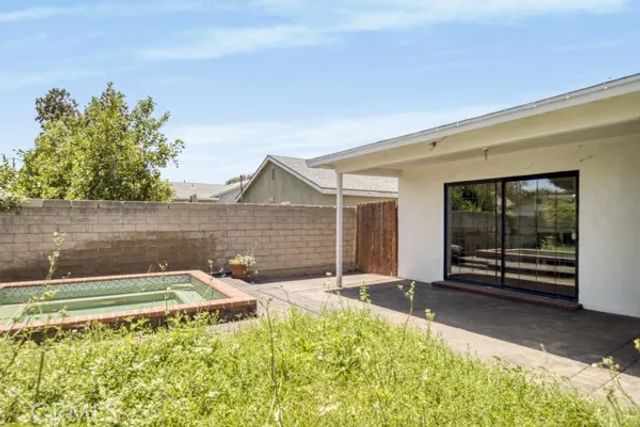 7434 Nestle, Reseda, CA 91335
