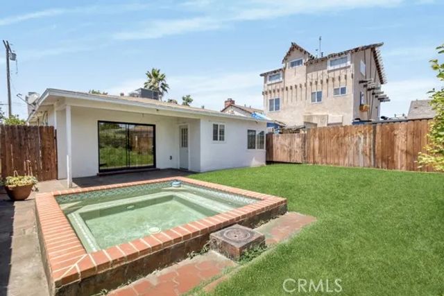 7434 Nestle, Reseda, CA 91335