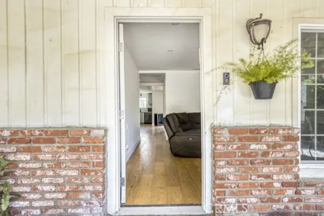 7434 Nestle, Reseda, CA 91335