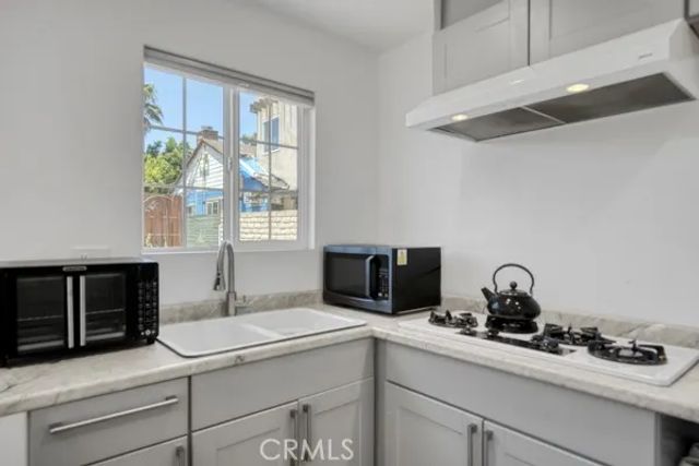 7434 Nestle, Reseda, CA 91335