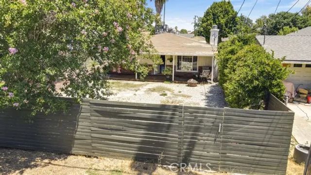 7434 Nestle, Reseda, CA 91335