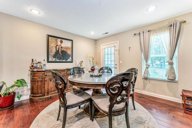 5039 Calais Drive, Columbus, OH 43221
