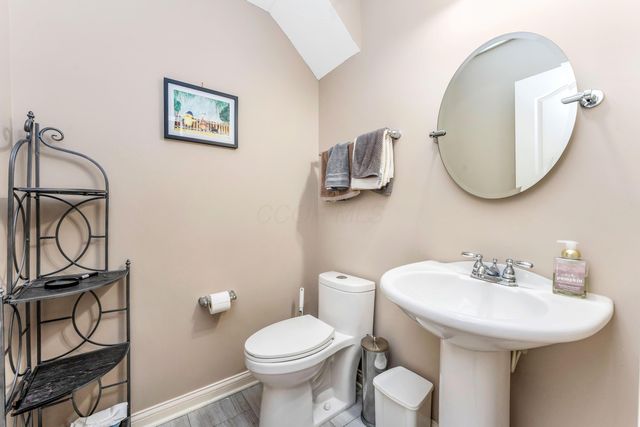 5039 Calais Drive, Columbus, OH 43221