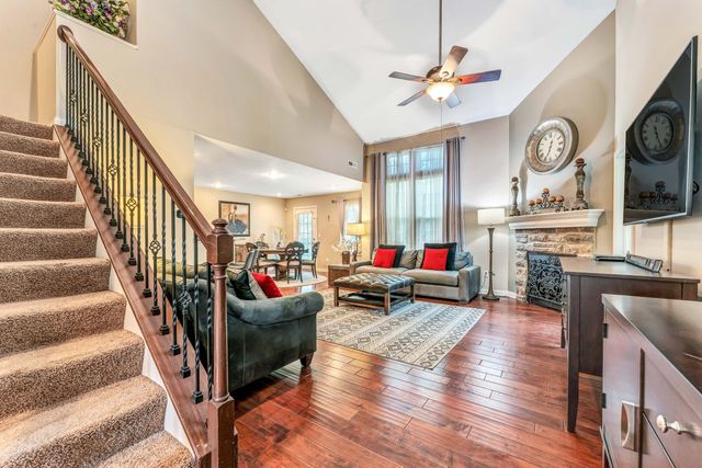 5039 Calais Drive, Columbus, OH 43221