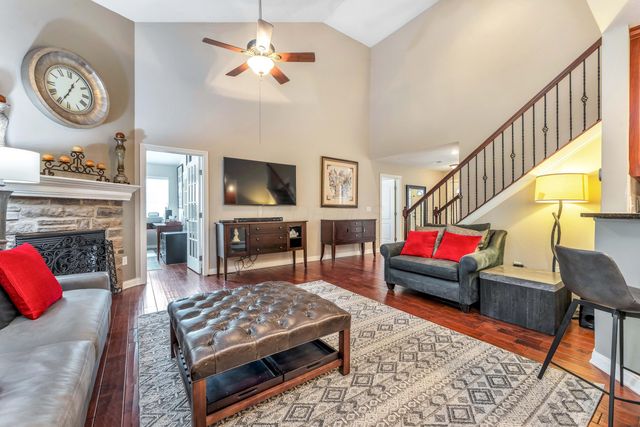 5039 Calais Drive, Columbus, OH 43221