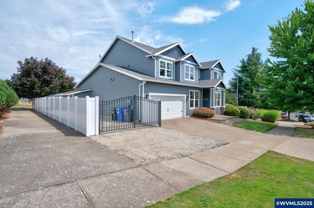 474 Stellers Eagle St NW, Salem, OR 97304