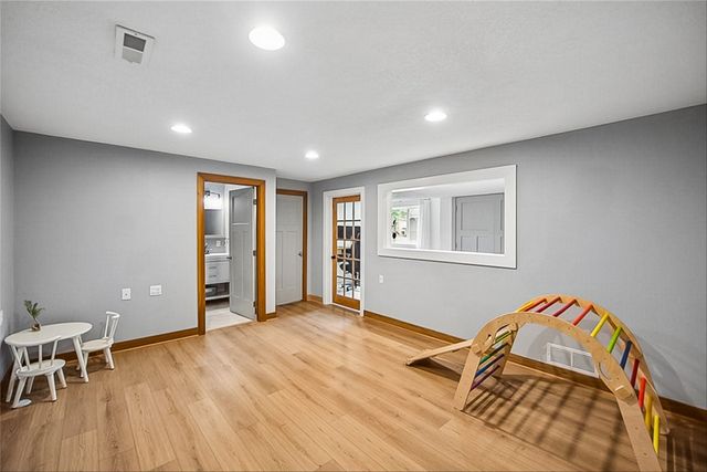 10310 Stonecrest Drive, Johnston, IA 50131