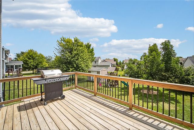 10310 Stonecrest Drive, Johnston, IA 50131