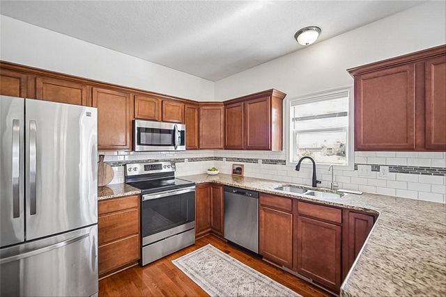 10310 Stonecrest Drive, Johnston, IA 50131