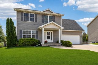 10310 Stonecrest Drive, Johnston, IA 50131