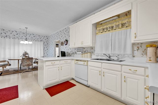 1333 Snow Hinton, Tuscaloosa, AL 35405