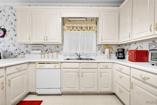 1333 Snow Hinton, Tuscaloosa, AL 35405