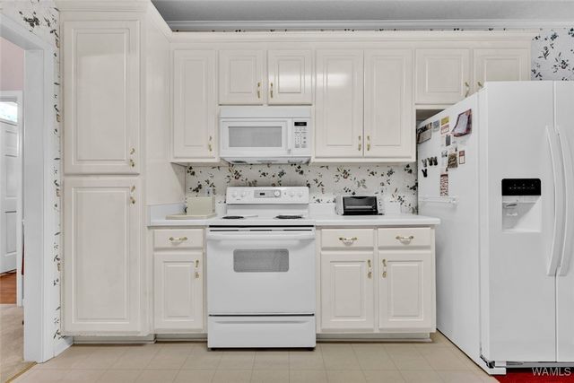 1333 Snow Hinton, Tuscaloosa, AL 35405