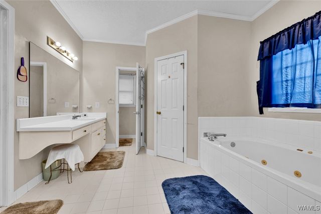 1333 Snow Hinton, Tuscaloosa, AL 35405