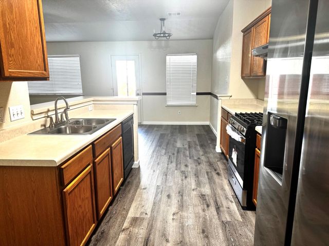 1712 Darjeeling DR, Pflugerville, TX 78660