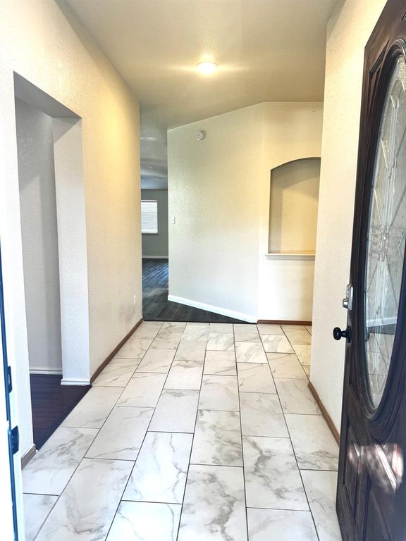 1712 Darjeeling DR, Pflugerville, TX 78660