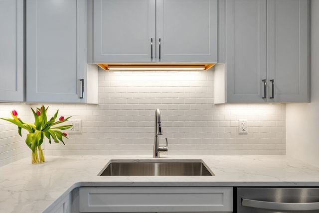 1 Carey Circle 112, Revere, MA 02151