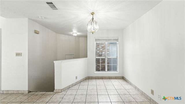 8 Oak Villa Road G-2, Canyon Lake, TX 78133