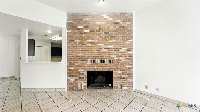 8 Oak Villa Road G-2, Canyon Lake, TX 78133