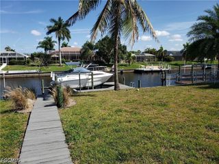 1305 SE 21st ST, Cape Coral, FL 33990