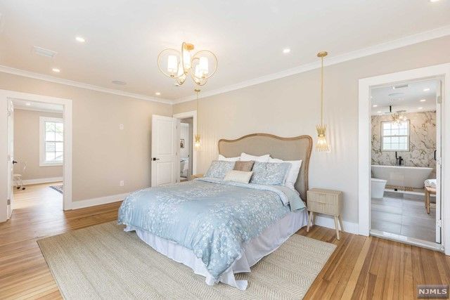34 Ridgewood Avenue, Glen Ridge, NJ 07028
