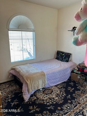 815 W Bowker Street, Phoenix, AZ 85041